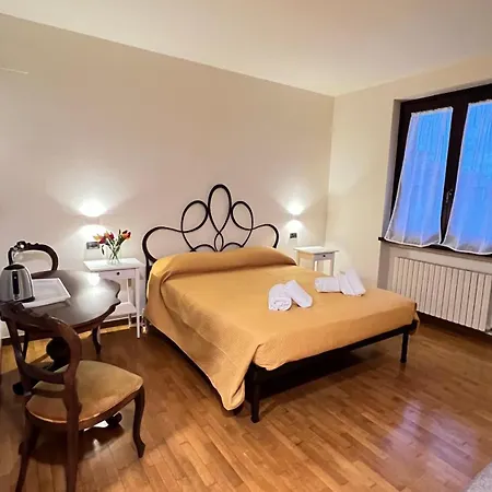 Pensión Ai Fiori Peschiera del Garda