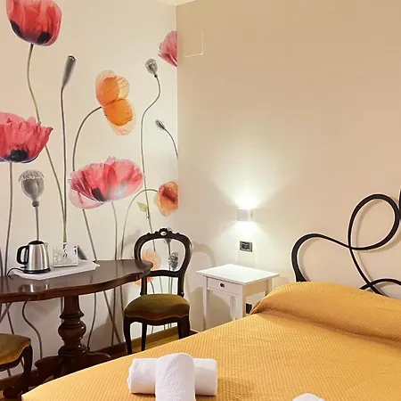Ai Fiori Pensión Peschiera del Garda